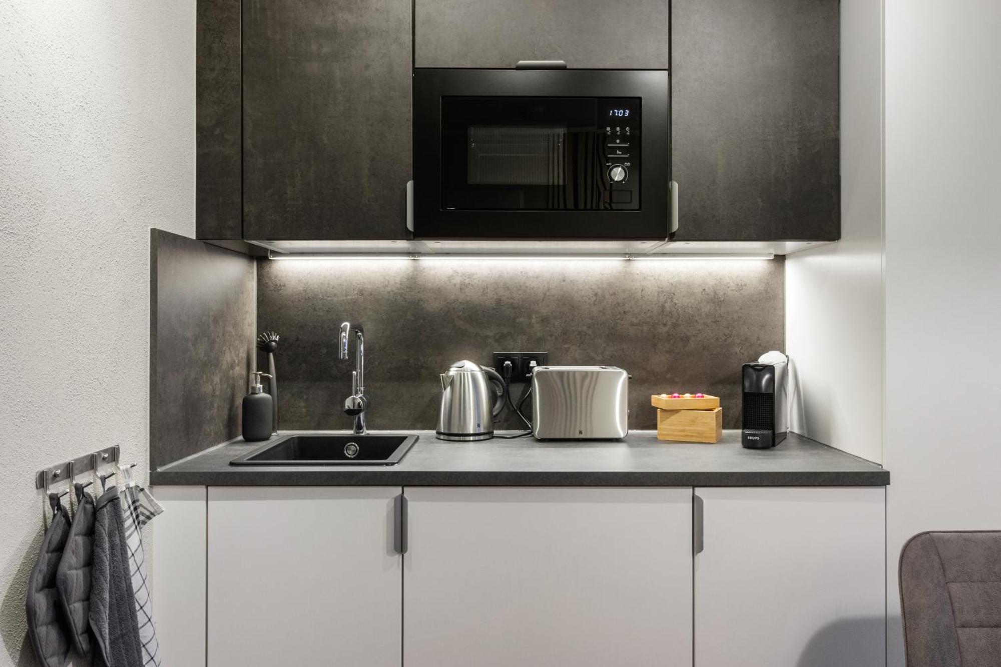 Appartement Fuer 1-2 - Wlan - Parkplatz - Homeoffice カイザースラウテルン エクステリア 写真