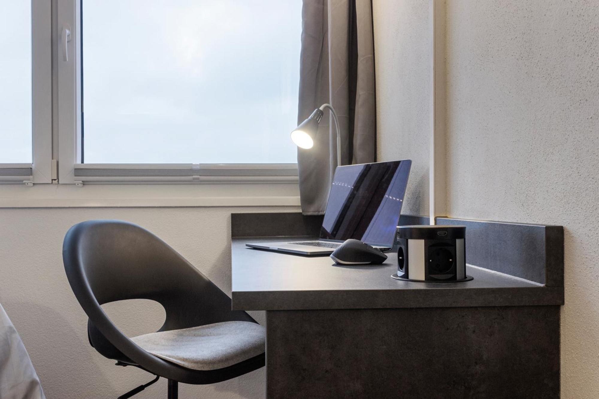 Appartement Fuer 1-2 - Wlan - Parkplatz - Homeoffice カイザースラウテルン エクステリア 写真